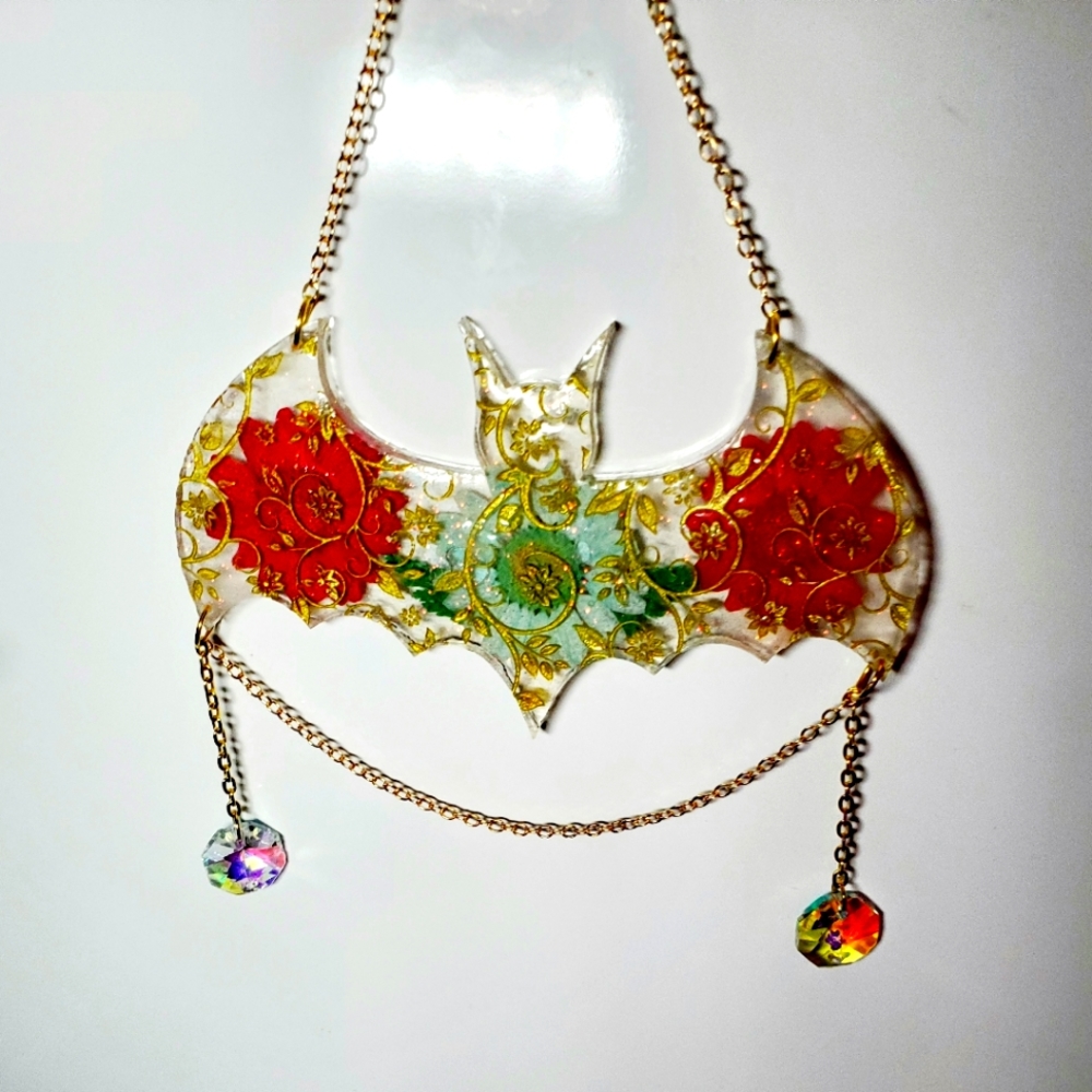 Resin bat suncatcher